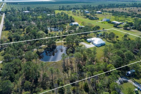 Casa en venta en Vero Beach, Florida, 4 dormitorios, 261.71 m2 № 2077881 - foto 20