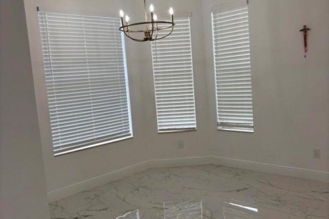 Casa en venta en Vero Beach, Florida, 4 dormitorios, 261.71 m2 № 2077881 - foto 8