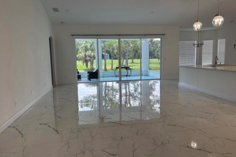 Casa en venta en Vero Beach, Florida, 4 dormitorios, 261.71 m2 № 2077881 - foto 7