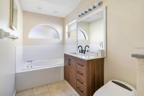 Casa en venta en Orlando, Florida, 4 dormitorios, 159.98 m2 № 1915798 - foto 14