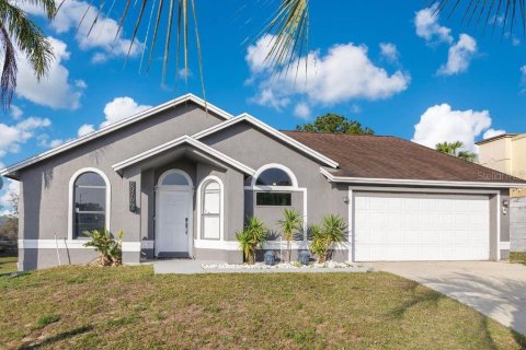 Casa en venta en Orlando, Florida, 4 dormitorios, 159.98 m2 № 1915798 - foto 1