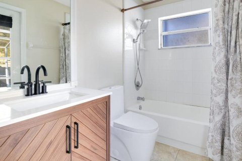 Casa en venta en Orlando, Florida, 4 dormitorios, 159.98 m2 № 1915798 - foto 13