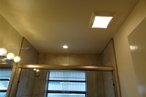 Купить коммерческую недвижимость в Холливуд, Флорида № 2034582 - фото 7