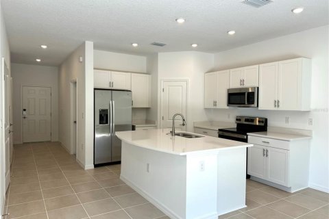 Townhouse in Sarasota, Florida 3 bedrooms, 127.55 sq.m. № 1918900 - photo 10