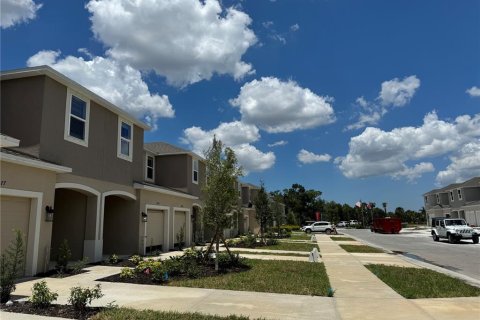Townhouse in Sarasota, Florida 3 bedrooms, 127.55 sq.m. № 1918900 - photo 1