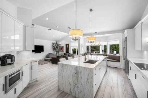 Casa en venta en Boca Raton, Florida, 5 dormitorios, 364.83 m2 № 2251214 - foto 13