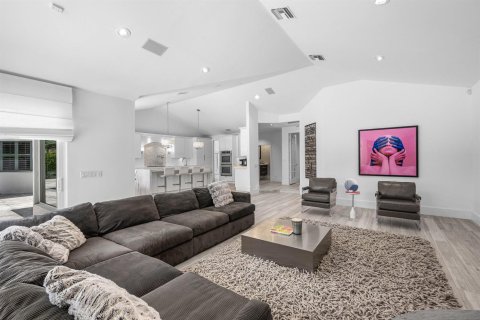 Casa en venta en Boca Raton, Florida, 5 dormitorios, 364.83 m2 № 2251214 - foto 17
