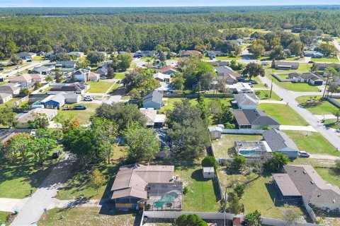 House in Deltona, Florida 3 bedrooms, 133.78 sq.m. № 2094448 - photo 28