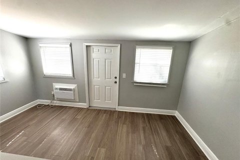 Appartement à louer à Tampa, Floride: 2 chambres, 81.57 m2 № 2106662 - photo 3