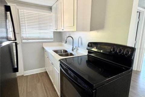 Appartement à louer à Tampa, Floride: 2 chambres, 81.57 m2 № 2106662 - photo 6