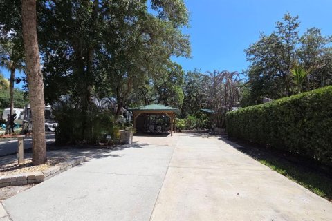 Terreno en venta en River Ranch, Florida № 2147951 - foto 2