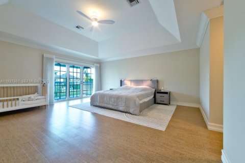 Снять в аренду виллу или дом в Форт-Лодердейл, Флорида 5 спален, 258.27м2, № 1986331 - фото 9