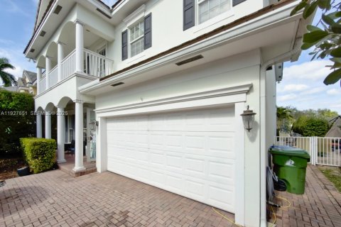 Снять в аренду виллу или дом в Форт-Лодердейл, Флорида 5 спален, 258.27м2, № 1986331 - фото 28