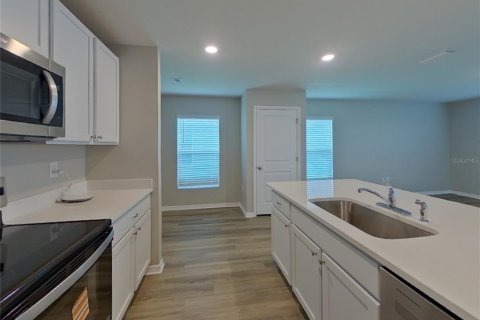 House in Palmetto, Florida 4 bedrooms, 209.96 sq.m. № 1834927 - photo 3