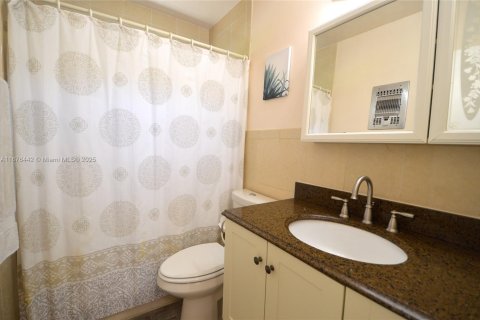 Copropriété à vendre à Hollywood, Floride: 1 chambre, 53.88 m2 № 1927093 - photo 12