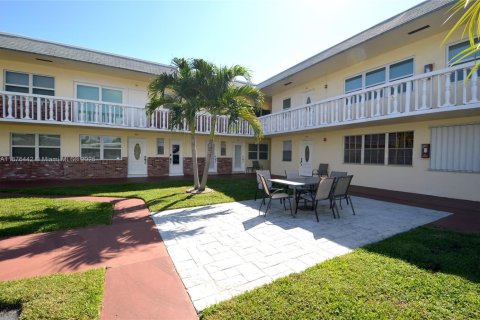 Copropriété à vendre à Hollywood, Floride: 1 chambre, 53.88 m2 № 1927093 - photo 1