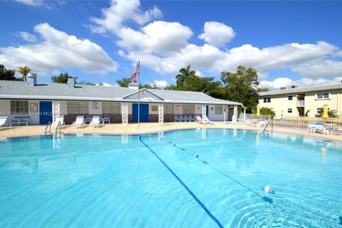 Copropriété à vendre à Hollywood, Floride: 1 chambre, 53.88 m2 № 1927093 - photo 19