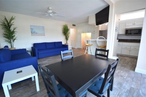 Copropriété à vendre à Hollywood, Floride: 1 chambre, 53.88 m2 № 1927093 - photo 4