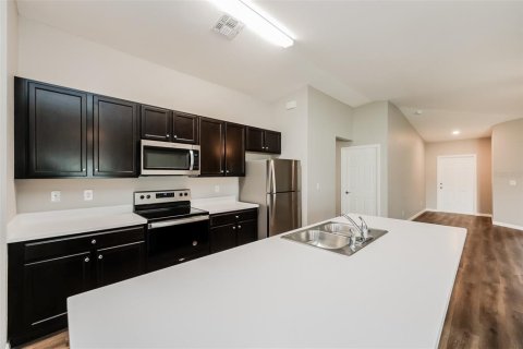 Villa ou maison à vendre à North Port, Floride: 4 chambres, 170.29 m2 № 2144409 - photo 7