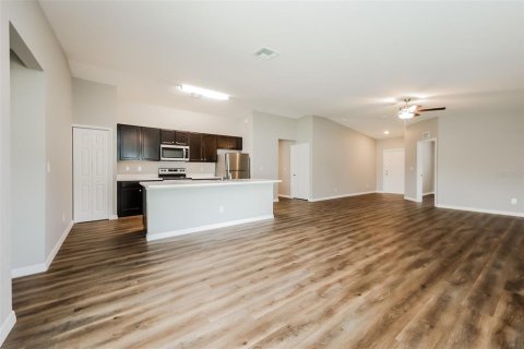 Villa ou maison à vendre à North Port, Floride: 4 chambres, 170.29 m2 № 2144409 - photo 5