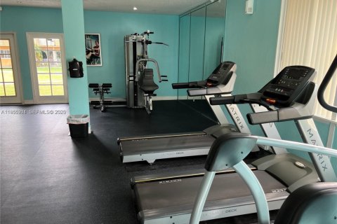 Condominio en alquiler en Hialeah, Florida, 2 dormitorios, 103.96 m2 № 2011112 - foto 28