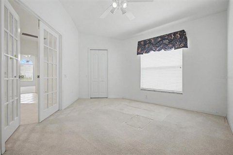 House in Wesley Chapel, Florida 3 bedrooms, 165.37 sq.m. № 2120307 - photo 16