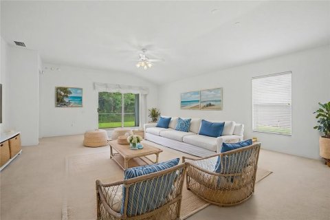 House in Wesley Chapel, Florida 3 bedrooms, 165.37 sq.m. № 2120307 - photo 7