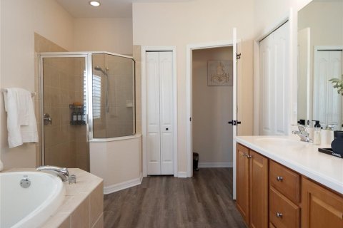 Casa en venta en Bradenton, Florida, 4 dormitorios, 267.56 m2 № 1886486 - foto 23
