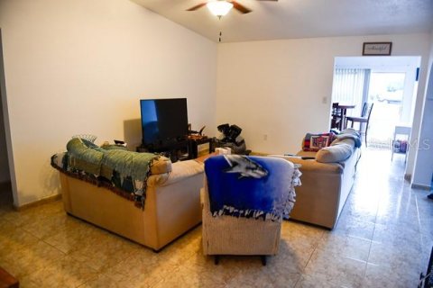 Adosado en venta en Orlando, Florida, 3 dormitorios, 106.93 m2 № 2349659 - foto 9