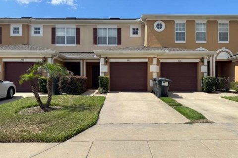 Townhouse in Davenport, Florida 2 bedrooms, 121.98 sq.m. № 2233843 - photo 2
