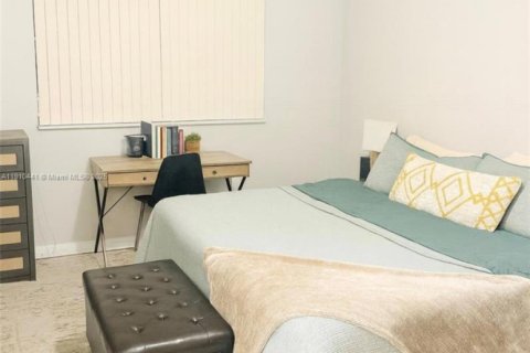 Touwnhouse à louer à Pembroke Pines, Floride: 2 chambres, 128.11 m2 № 1966598 - photo 5