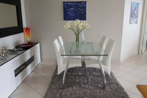 Condo in Aventura, Florida, 2 bedrooms  № 1972189 - photo 5