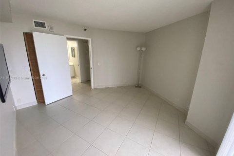 Condo in Aventura, Florida, 2 bedrooms  № 1972189 - photo 9