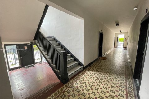 Immobilier commercial à vendre à Miami, Floride: 1486.06 m2 № 2002048 - photo 3