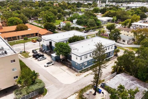 Immobilier commercial à vendre à Miami, Floride: 1486.06 m2 № 2002048 - photo 6