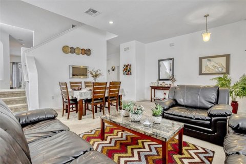 Casa en venta en Davenport, Florida, 5 dormitorios, 217.86 m2 № 1737132 - foto 17