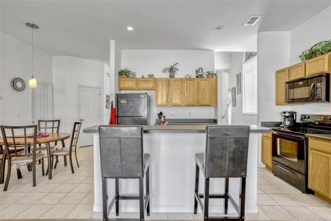 Casa en venta en Davenport, Florida, 5 dormitorios, 217.86 m2 № 1737132 - foto 12