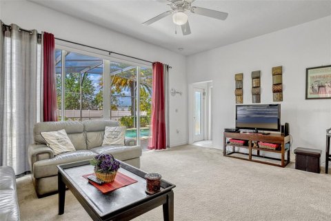 Casa en venta en Davenport, Florida, 5 dormitorios, 217.86 m2 № 1737132 - foto 18