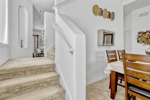 Casa en venta en Davenport, Florida, 5 dormitorios, 217.86 m2 № 1737132 - foto 30