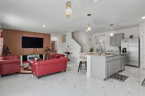 House in Davenport, Florida 5 bedrooms, 250.46 sq.m. № 2219085 - photo 20
