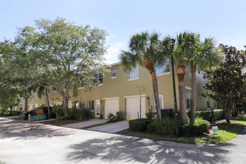 Adosado en venta en Port St. Lucie, Florida, 2 dormitorios, 125.42 m2 № 2078349 - foto 30