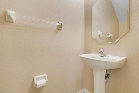 Adosado en venta en Port St. Lucie, Florida, 2 dormitorios, 125.42 m2 № 2078349 - foto 17