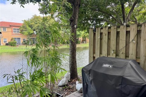 Copropriété à vendre à Dania Beach, Floride: 2 chambres, 128.11 m2 № 2439371 - photo 6