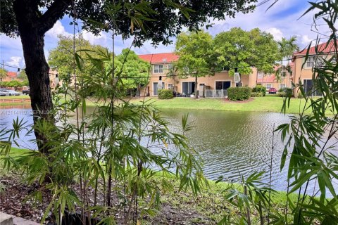 Copropriété à vendre à Dania Beach, Floride: 2 chambres, 128.11 m2 № 2439371 - photo 5