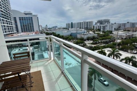 Condo in Miami Beach, Florida, 1 bedroom № 2365599 - photo 8