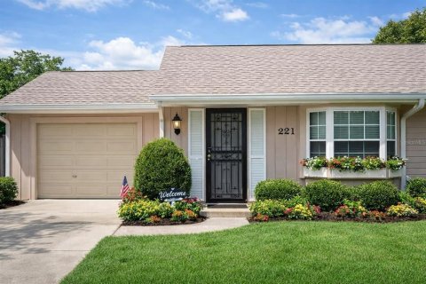 Duplex à New Smyrna Beach, Floride 1 chambre, 72.46 m2 № 2102839