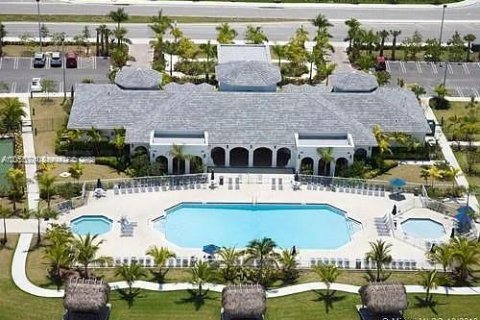 Touwnhouse à louer à Doral, Floride: 3 chambres, 140.38 m2 № 2274354 - photo 10