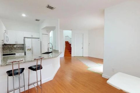 Touwnhouse à louer à Doral, Floride: 3 chambres, 140.38 m2 № 2274354 - photo 17