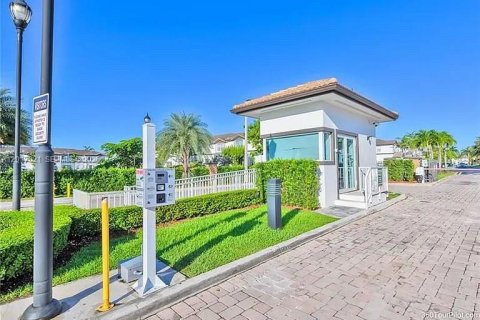 Touwnhouse à louer à Doral, Floride: 3 chambres, 140.38 m2 № 2274354 - photo 14
