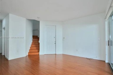 Touwnhouse à louer à Doral, Floride: 3 chambres, 140.38 m2 № 2274354 - photo 21